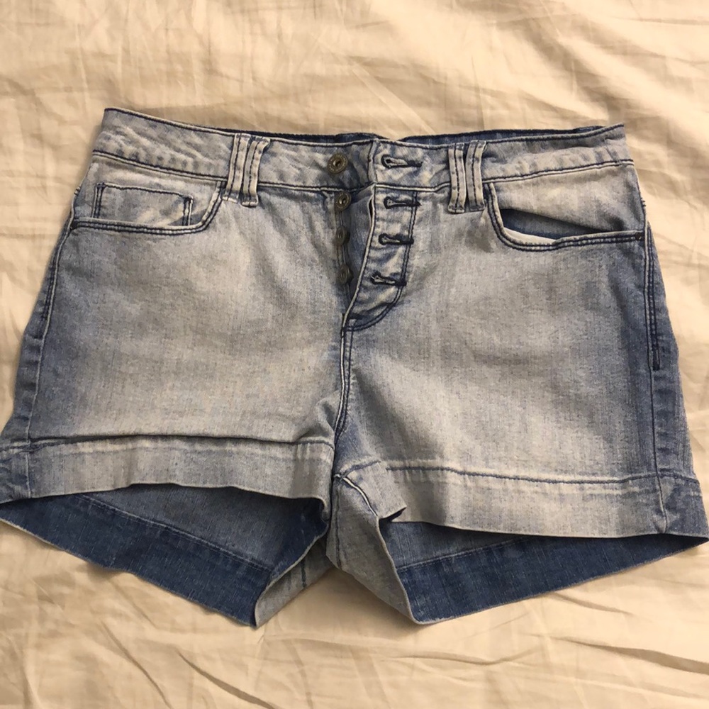 Lei Tatum high rise shorts